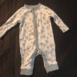 Infant clothing